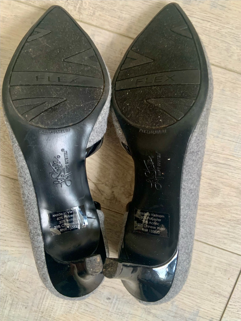 Life Stride Gray Pointed Toe D'Orsay Pumps with Patent Trim - Size 9 - Picture 4 of 5